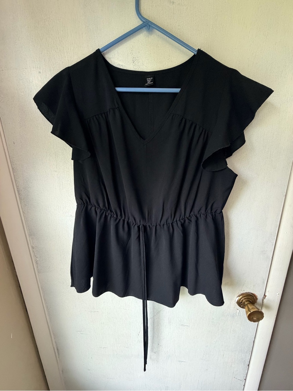 SHEIN Black Flutter Sleeve V-Neck Peplum Top